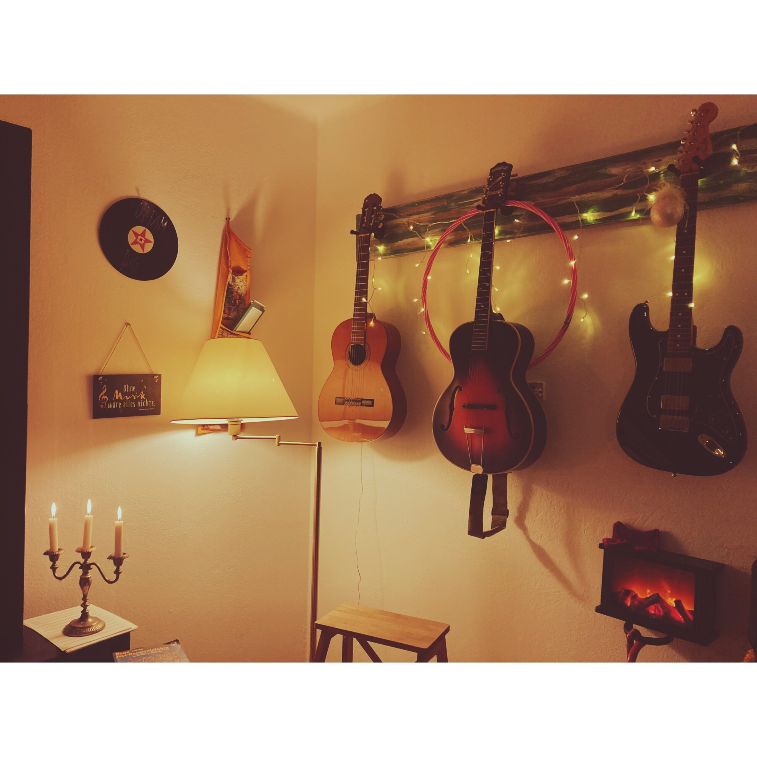 055E4880-9C57-4BDE-9DD3-A92B5C8FB912